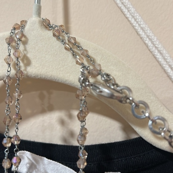 Beaded pendant necklace with double crystal light pink strands. - Picture 4 of 4